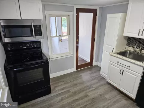 Entry Way - 107 5th Ave, Burnham, PA 17009 photo 1 of 1