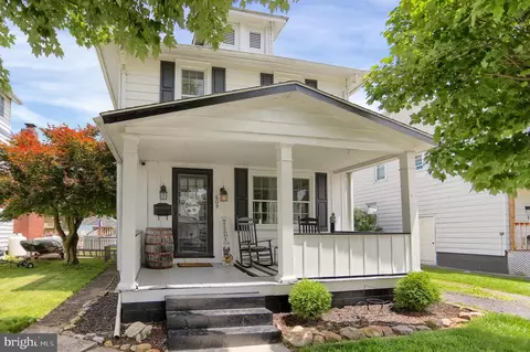 609 S Wayne St, Lewistown, PA 17044
