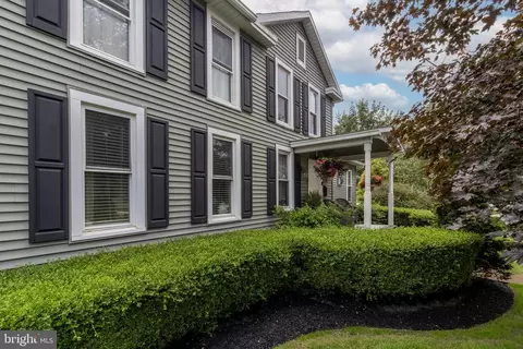 540 E Freedom Ave, Burnham, PA 17009