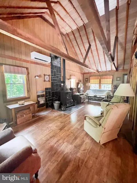 Living - 212 Bald Eagle Ln, Mcclure, PA 17841 photo 3 of 4