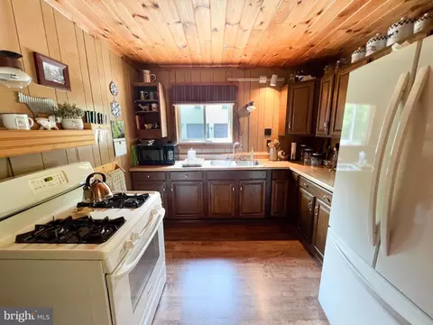 Kitchen - 212 Bald Eagle Ln, Mcclure, PA 17841 photo 2 of 3