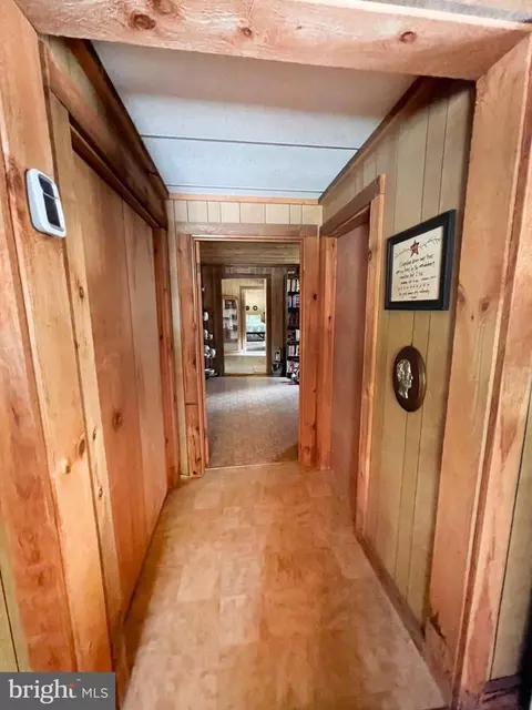 Entry Way - 212 Bald Eagle Ln, Mcclure, PA 17841 photo 4 of 7
