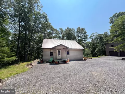 212 Bald Eagle Ln, Mcclure, PA 17841