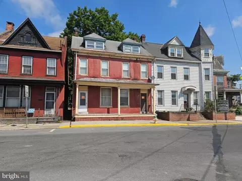 241-243 E 3rd St, Lewistown, PA 17044