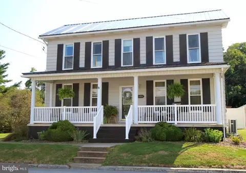 100 College Ave, Milroy, PA 17063