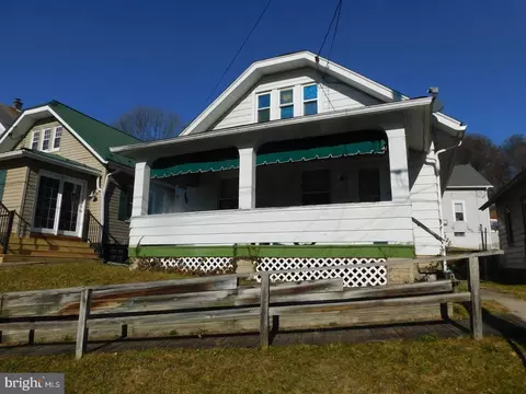 3 Woods Ln, Lewistown, PA 17044