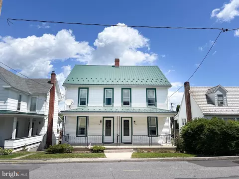 15 17 North Mann Ave, Yeagertown, PA 17099