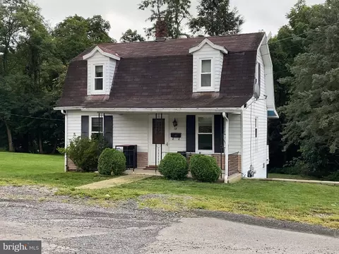 18 Rosemont Ave, Lewistown, PA 17044