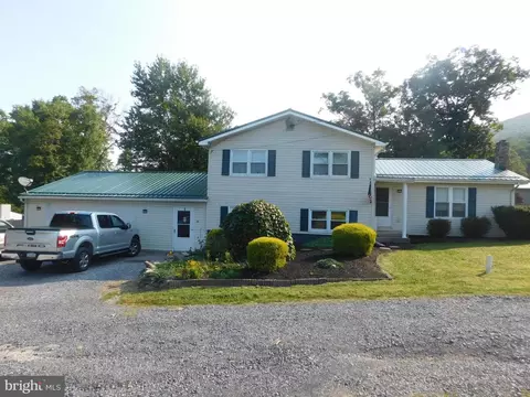 25 Blue Bird Dr, Lewistown, PA 17044