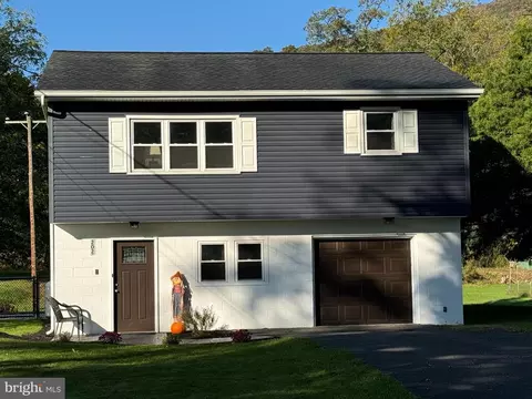 202 N Derry Ave, Yeagertown, PA 17099