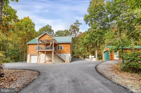 425 Bald Eagle Ln, Mcclure, PA 17841