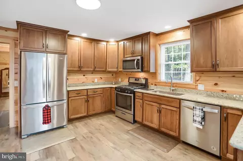 Kitchen - 425 Bald Eagle Ln, Mcclure, PA 17841 photo 3 of 4