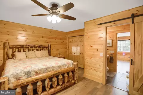 Bedroom - 425 Bald Eagle Ln, Mcclure, PA 17841 photo 3 of 7