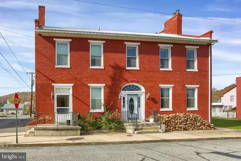 21 N Water St, Mcveytown, PA 17051