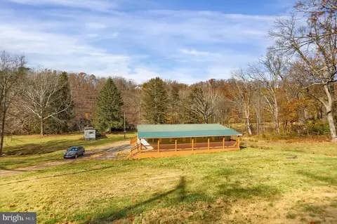 227 Jacks Creek Rd, Lewistown, PA 17044