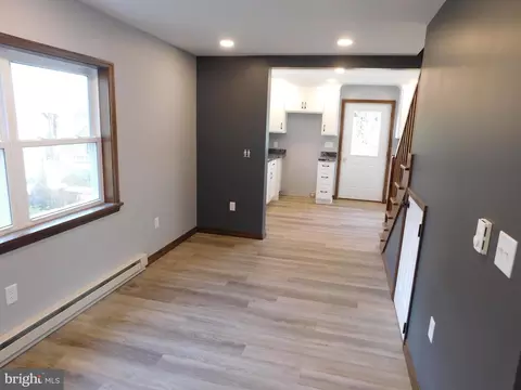 Living - 413 E Freedom Ave, Burnham, PA 17009 photo 1 of 2