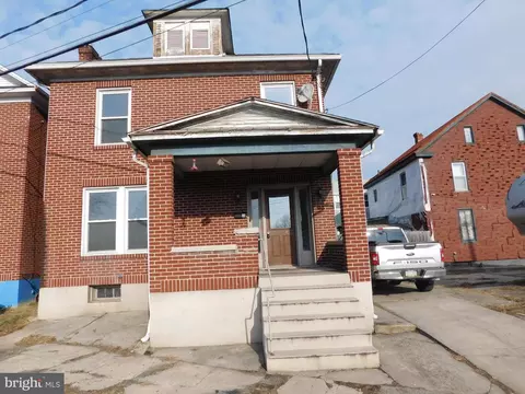 3 Reservoir Ln, Lewistown, PA 17044