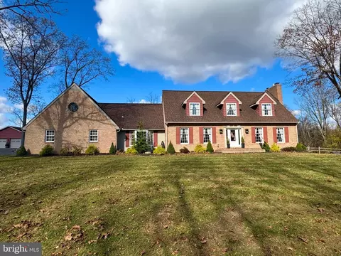 220 Poplar Rd, Lewistown, PA 17044