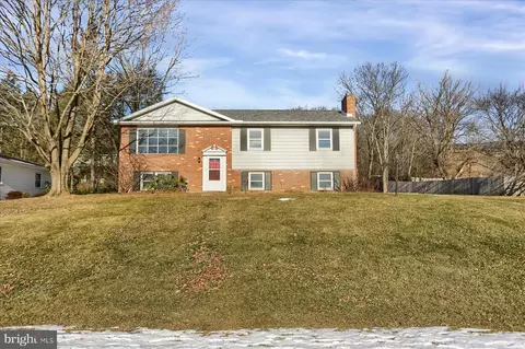 206 Cider Ln, Lewistown, PA 17044