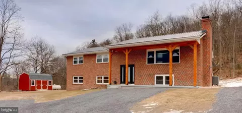 3014 Old Stage Rd, Lewistown, PA 17044