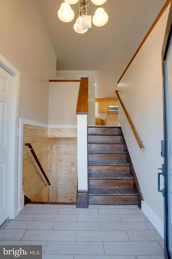 Entry Way - 3014 Old Stage Rd, Lewistown, PA 17044 photo 3 of 7