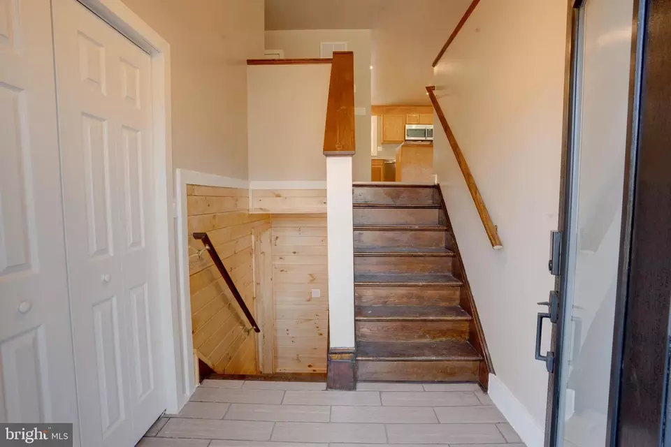 Entry Way - 3014 Old Stage Rd, Lewistown, PA 17044 photo 1 of 7