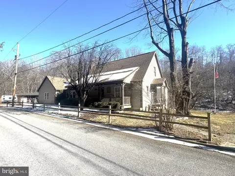371 Ewardtown Rd, Yeagertown, PA 17099