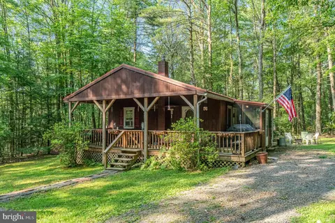 122 Treeleaf Rd, Milroy, PA 17063 photo 2