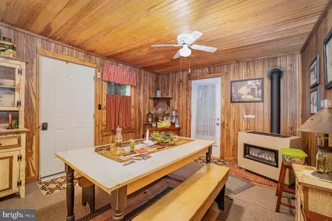 122 Treeleaf Rd, Milroy, PA 17063 photo 7