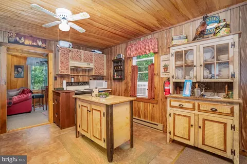 122 Treeleaf Rd, Milroy, PA 17063 photo 8