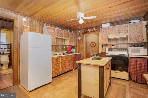 122 Treeleaf Rd, Milroy, PA 17063 photo 9