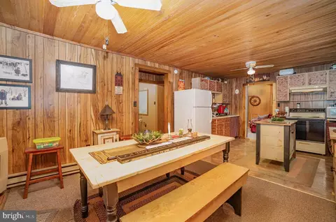 122 Treeleaf Rd, Milroy, PA 17063 photo 6