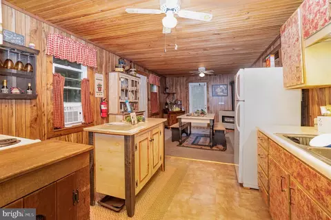 122 Treeleaf Rd, Milroy, PA 17063 photo 10