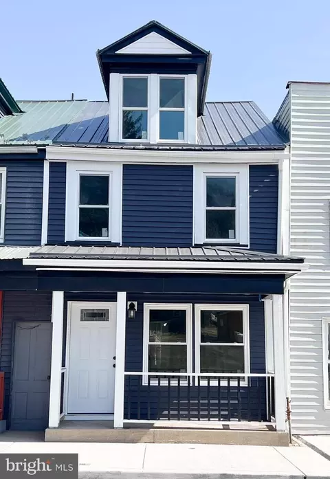 136 Valley St, Lewistown, PA 17044