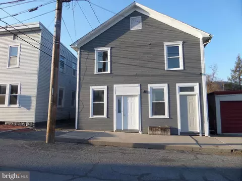 3 W John St, Mcveytown, PA 17051