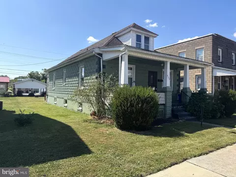 428 S Wayne St, Lewistown, PA 17044