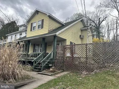 311 E 4th St, Lewistown, PA 17044
