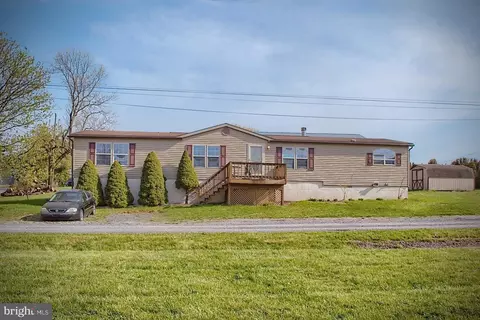 99 Mechanic St, Belleville, PA 17004