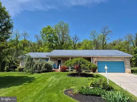 289 Cornfield Cir, Lewistown, PA 17044