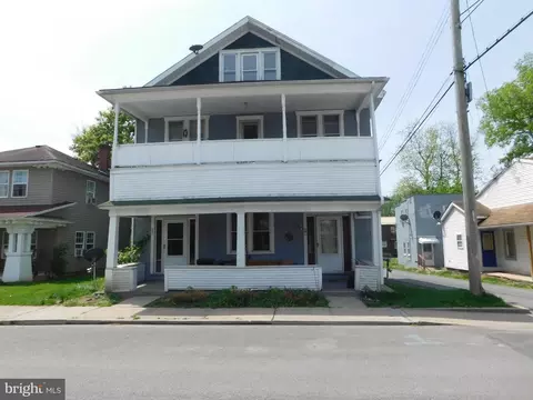 400-402 S Wayne St, Lewistown, PA 17044