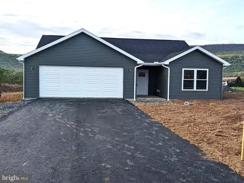 90 Tilbury Ln, Reedsville, PA 17084