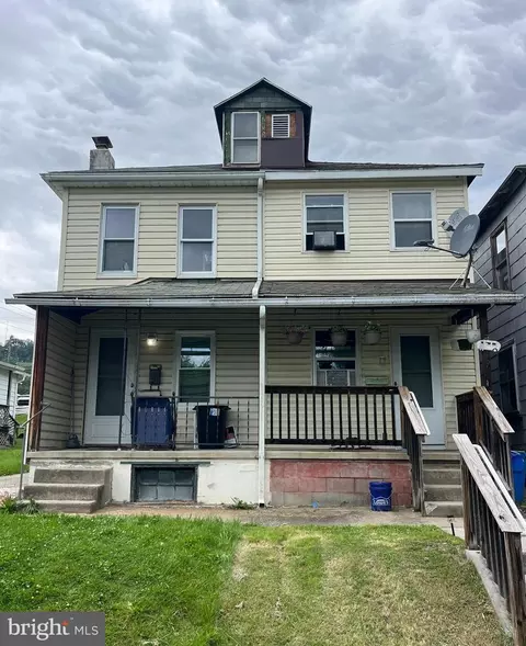 619-621 Riverside Dr, Lewistown, PA 17044