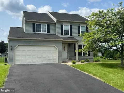 69 Geisinger Ln, Lewistown, PA 17044