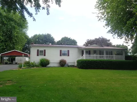 79 Brookfarm Dr, Belleville, PA 17004