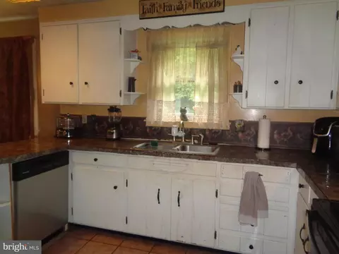 4350 Back Maitland Rd, Mcclure, PA 17841 photo 3
