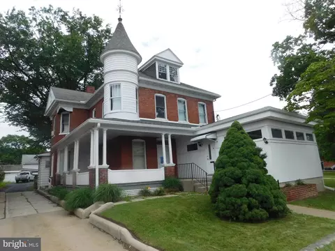 73 77 Chestnut St, Lewistown, PA 17044
