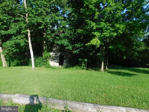 00 522 S, Mcveytown, PA 17051