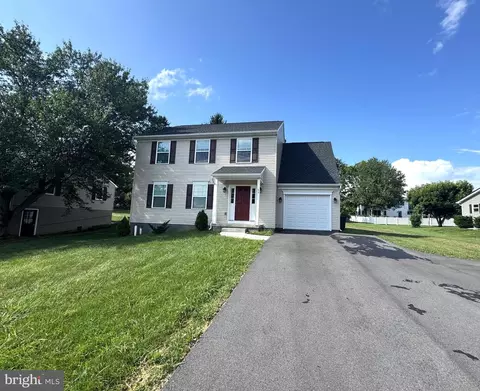 65 Hillside Dr, Lewistown, PA 17044