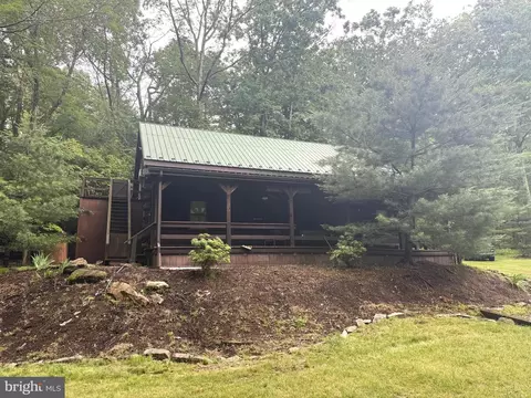 56 Ponderosa Way, Milroy, PA 17063