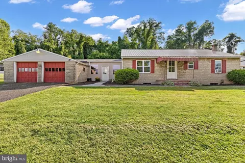 62 Chestnut Ridge Rd, Mcveytown, PA 17051